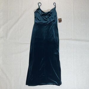 Taylor NWT Dark Emerald Stretch Velvet Maxi Dress - Size 6
